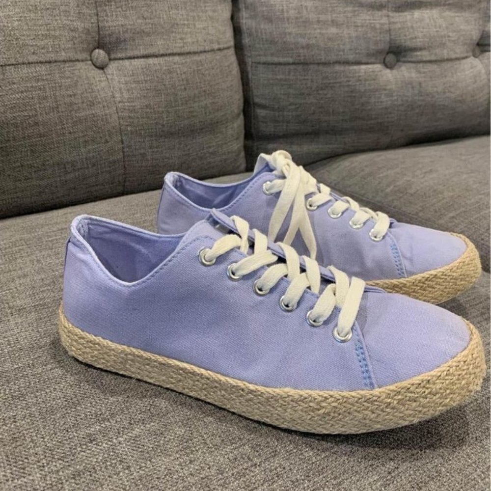 𝅺ESPADRILLE canvas sneakers. Powder blue. New condition. Size 9